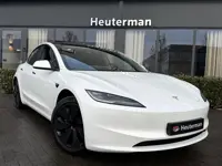 Tesla Model 3 RWD 60 kWh/ Nieuw Model/ Panodak/ Sfeer