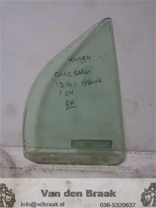 Honda Civic 4 deurs 2004-2006 Scheerruit portier rechts achter