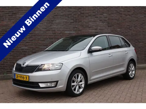 Škoda Rapid Spaceback 1.2 TSI Greentech JOY, Automaat, navigatie, panoramadak, cruisecontrole waanzi