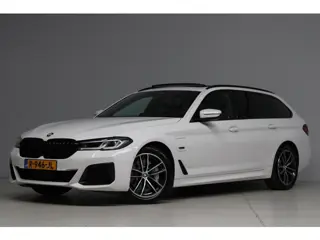 BMW 5-serie Touring 530e xDrive High Executive | adap. cruise | panoramadak | elek. trekhaak | harma