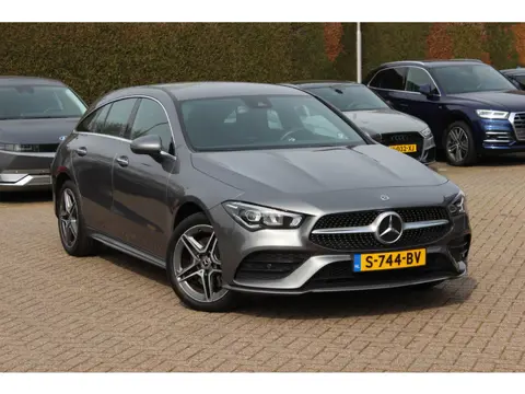 Mercedes-Benz CLA-Klasse Shooting Brake 250 e AMG Line / Trekhaak / Camera / CarPlay / 18'' / Keyles
