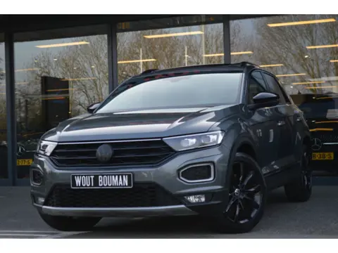 Volkswagen T-Roc 1.5 TSI Sport DSG Led Panorama Virtual Acc Camera Afn.trekh Pdc