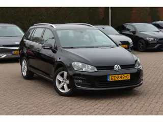 Volkswagen Golf Variant 1.4 TSI Highline DSG / Camera / Navigatie / CarPlay / 17'' / Parkeerhulp V+A