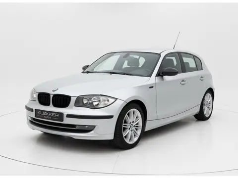 BMW 1-serie 118i Business Line Automaat|Carplay|NWE distributieketting etc.