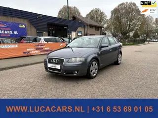 Audi A3 Sportback 1.6 FSI Ambition 2X SLEUTEL + BOEKJES!