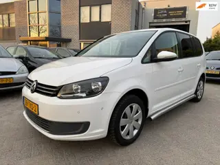 Volkswagen Touran 2.0 TDI Comfortline BlueMotion Automaat Trekhaak Clima