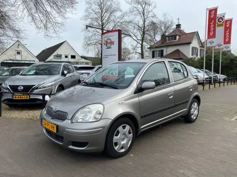 TOYOTA YARIS 1.3 VVT-I SOL 5-DEURS / AIRCO / TREKHAAK / RADIO-CD / METALLIC / ELEK. RAMEN