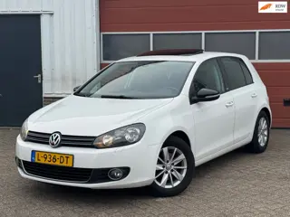 Volkswagen Golf 1.2 TSI Highline BlueMotion |2011| PANO |NAVI | CARPLAY |