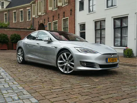 Tesla Model S 75D I Free Supercharging l Enhanced AutoPilot 2.5 l Glazen dak