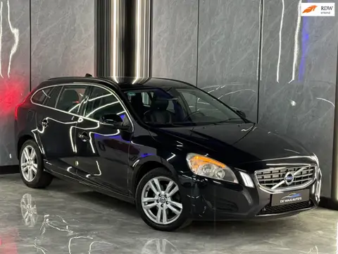 Volvo V60 1.6 DRIVe R-Design Leer | Led | Navi | Trekhaak | Start/Stop | Lmv | Cruise | Airco