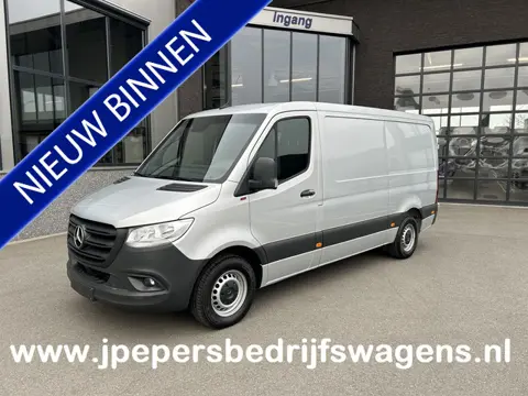 Mercedes-Benz Sprinter 315 CDI RWD L2 H1 BOTT Inrichting / 3500KG Trekhaak / MBUX 10.25 / Navigatie 