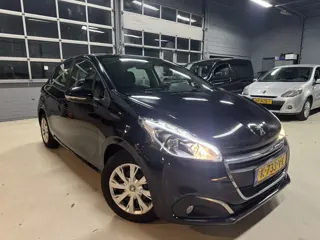 Peugeot 208 1.6 Blue.HDI Sensor Navi Clima 2015 Lage Km