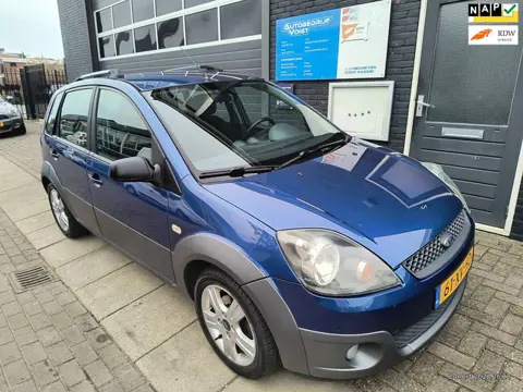 Ford Fiesta 1.4-16V Crossroad