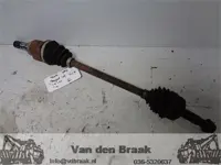 Peugeot 107 1.0 12V 2005-2014 Aandrijfas links