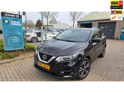Nissan Qashqai 1.3 DIG-T N-Connecta Automaat l Panorama dak l Trekhaak l Navigatie l Carplay l Bluet