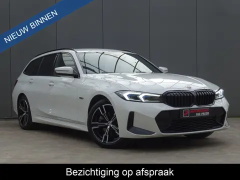 BMW 3 Serie Touring 330e * M-PAKKET * FACELIFT !!