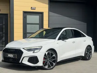 Audi A3 Limousine 35 TFSI Edition One - S-Line - Pano - Carplay - Camera - Virtual - 75000 KM - Crui