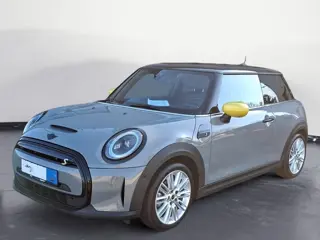 MINI E COOPER SE 33 kWh ** LED, NAVI+, LEDER, PANORAMA, ADAPT. CRUISE, VERW. STUUR ** 1e EIG - UNFAL