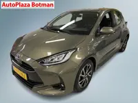 Toyota Yaris 1.5 Hybrid First Edition (bj 2020, automaat)
