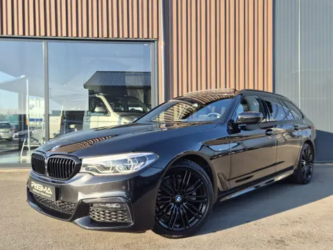 BMW 5-serie Touring 520d xDrive High Executive M-Sport | HUD | LED | Trekhaak | Pano