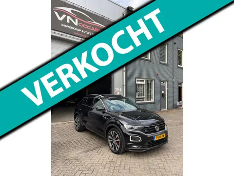 Volkswagen T-ROC 1.5 TSI DSG R LINE Sport PANO VIRTUAL LED XENON