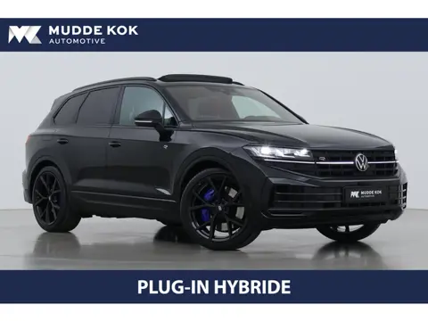 Volkswagen Touareg 3.0 TSi eHybrid 4MOTION R Edition | NIEUW | Nachtzicht | Massage | Panoramadak | 