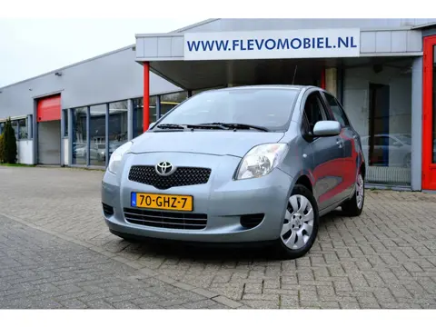Toyota Yaris 1.3 VVTi Sol MMT 5-drs Aut. *39.525 km!* Airco|Stoelverw