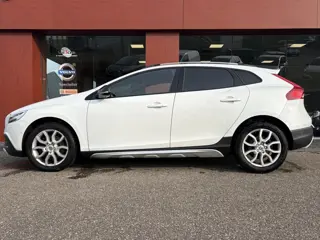 Volvo V40 Cross Country 2.0 T4 Summum AUTOMAAT | LEER | TREKHAAK | STYLING PACK | PANO | MEMORY