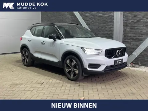 Volvo XC40 T4 Recharge R-Design | Camera | Keyless | 19 Inch | Apple Carplay | Elektrische Achterkle