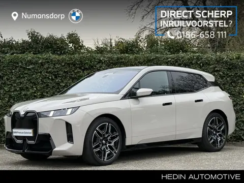 BMW iX xDrive60 | M-Sport Pro | Panorama Sky Lounge | Driv. Ass. Prof. | Harman/Kardon | Act. Steeri