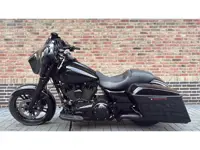 Harley Davidson FLHXS Streetglide CVO Street glide Special Blackout