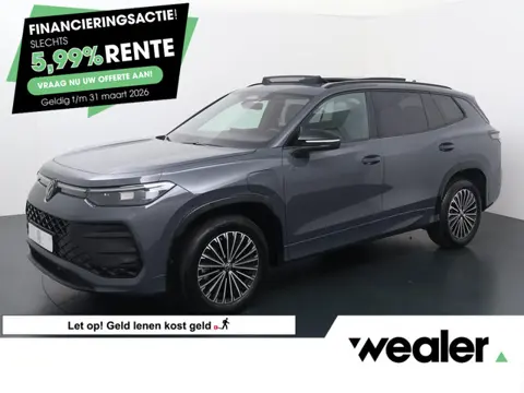 Volkswagen Tayron 1.5 eHybrid R-Line Edition | 272 PK | SoH 100% | Trekhaak | Panoramadak | Head-up 