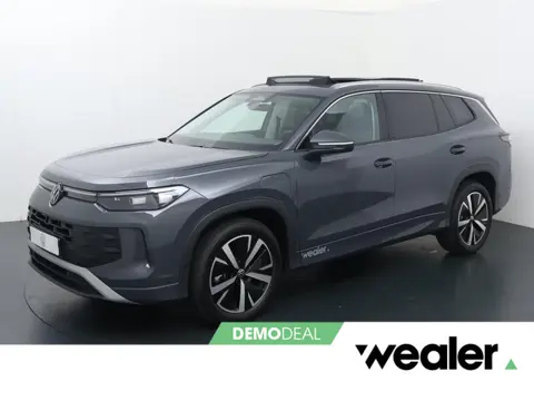 Volkswagen Tayron 1.5 eHybrid 204pk DSG Life Edition | Trekhaak wegklapbaar | Panoramadak | Stoel- &