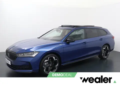 Škoda Superb Combi Sportline Business 1.5 TSI PHEV 204 PK DSG Automaat | Panorama dak | Suite Sport 