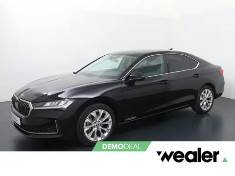 Škoda Superb First Edition 1.5 TSI 150 pk DSG | Massagestoelen | Adaptieve cruise control | 18'' Lic