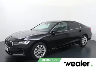 Škoda Superb First Edition 1.5 TSI 150 pk DSG | Massagestoelen | Adaptieve cruise control | 18'' Lic