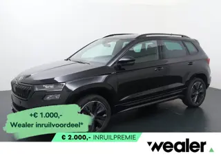 Škoda Karoq Sportline Business 1.5 TSI 150 PK DSG | Automaat | Trekhaak | Sportline lounge interieur
