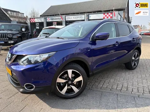 Nissan Qashqai 1.2 116pk Connect Edition *clima + trekhaak + panoramadak*