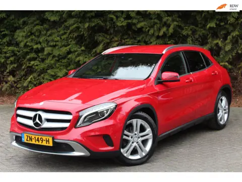 Mercedes-Benz GLA-klasse 200 d Premium 136PK | Climate Control | Camera | NAVI | Half-leder