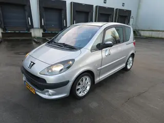 Peugeot 1007 1.6-16V Sporty / Automaat / Lage Km / Airco / NAP