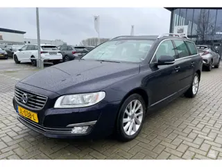 Volvo V70 2.0 T4 Polar+ Leer Memory Trekhaak Schuifdak Standkachel
