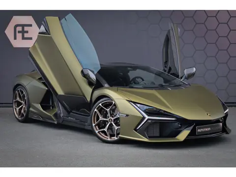 Lamborghini Revuelto | LIFT | CARBON IN & EXTERIEUR | PASSENGER DISPLAY | ADAPTIVE CRUISE | APPLE CA