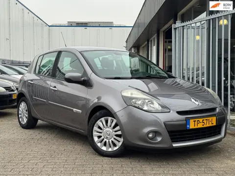 Renault Clio 1.2 TCe Authentique 5-DRS/Airco/Navi/Trekhaak/APK