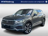 Volkswagen Touareg 3.0 TSi 381pk eHybrid 4MOTION ELEGANCE / Panorama dak / LEDER / Luchtvering / Zwe