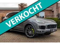 Porsche Cayenne 3.0 S E-Hybrid Platinum Edition 416 PK Pano Trekhaak 21''