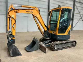 Hyundai Robex 30 Z-9 AK (bj 2021)