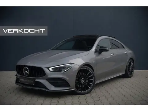 Mercedes-Benz CLA-Klasse 180 Business Solution AMG | Stoelverwarming | Camera | Ambiance Verlichting