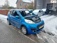 Peugeot 107 1.0 Active met vandalisme schade