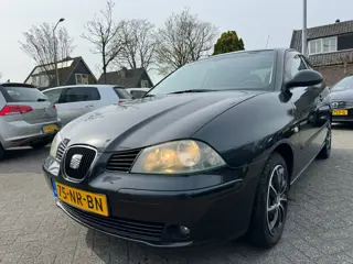 Seat Ibiza 101pk,Apk 18/3/27,Airco,Cruise,Trekhaak 1.4-16V Sport