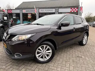 Nissan Qashqai 1.2 Premier Edition *trekhaak - navi - camera - panodak*